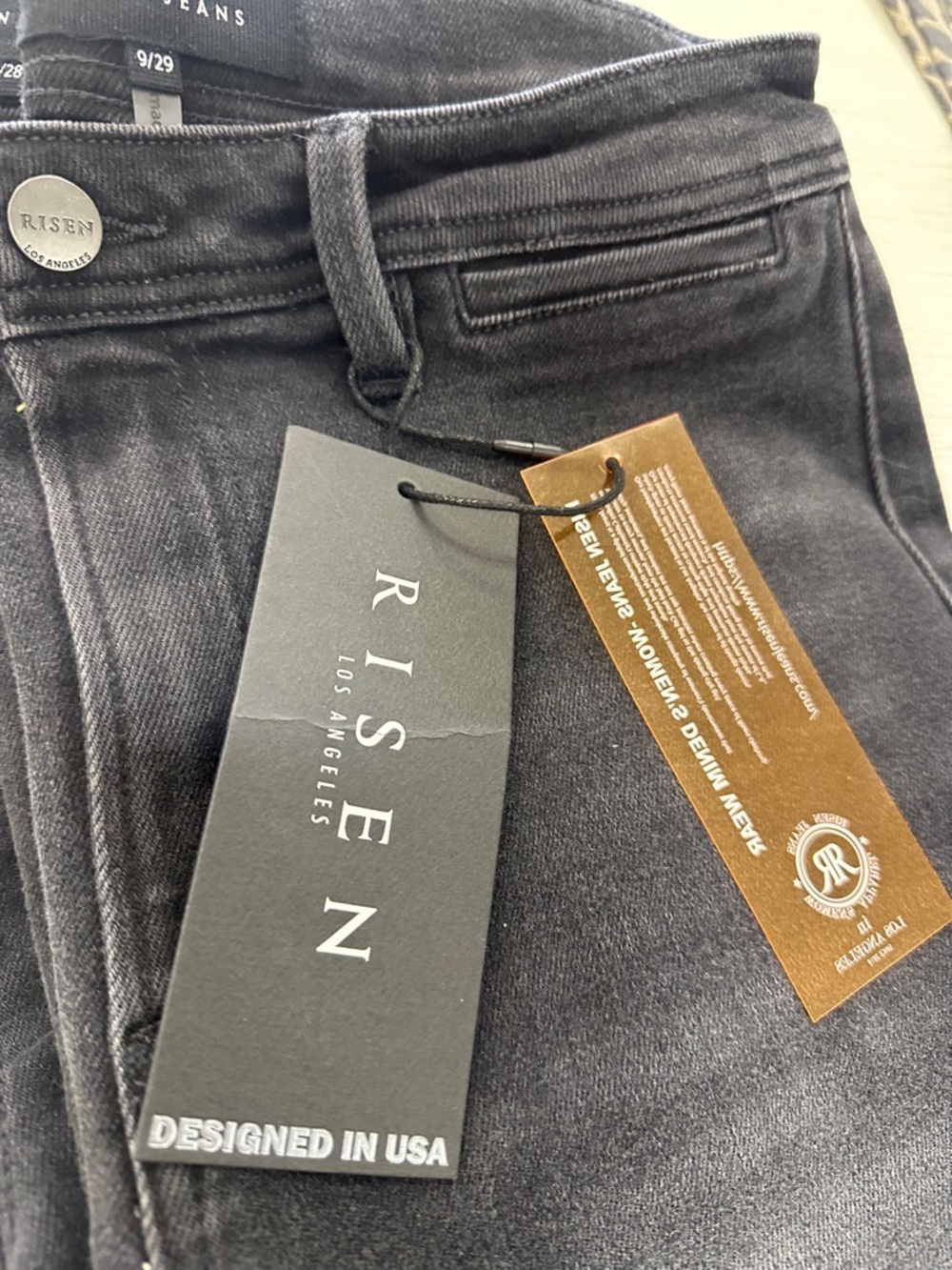 New w tags. Risen jeans washed black. Cropped wide leg - Picture 3 of 4